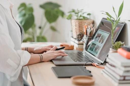 How to Pay Freelancers and Gig Workers Legally