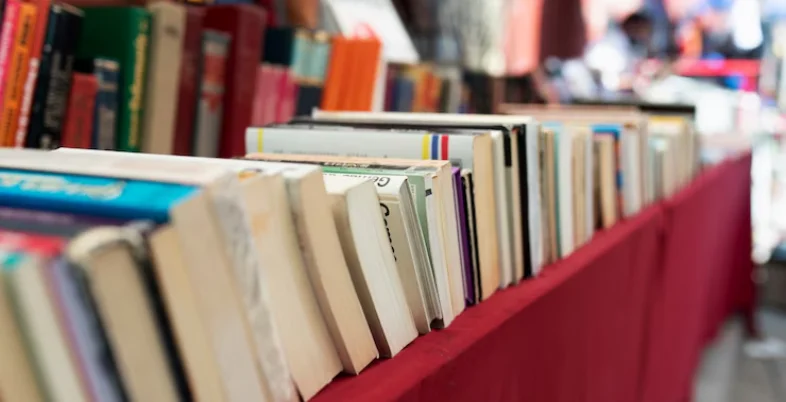 Business Idea in Kolkata - Used Books and Stationery Store